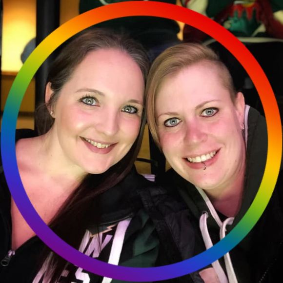 Meet your Posher, Heather - Picture 1 of 2